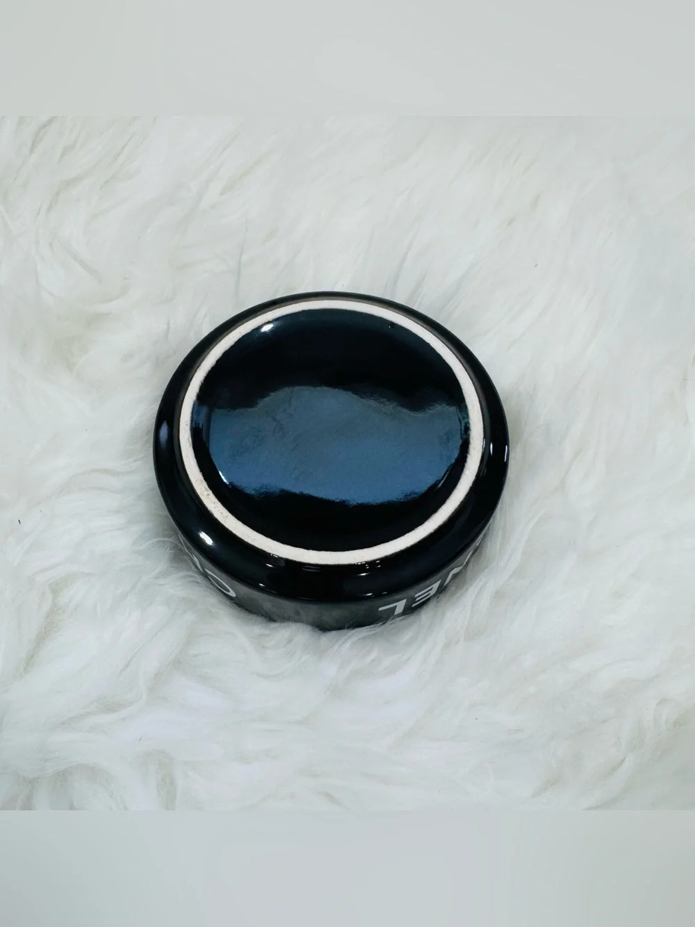 N/A stylish black